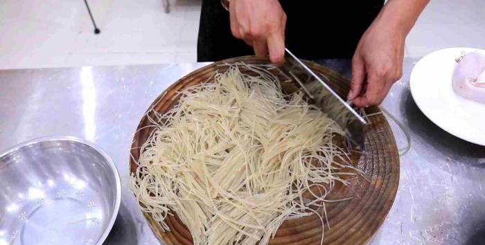 浸泡粉條步驟示意圖