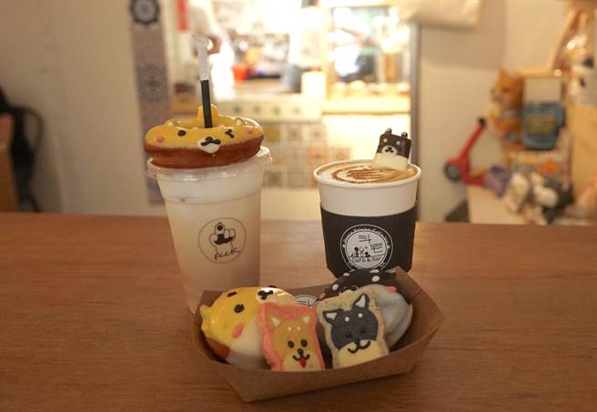 鬥宅商社咖啡店環境